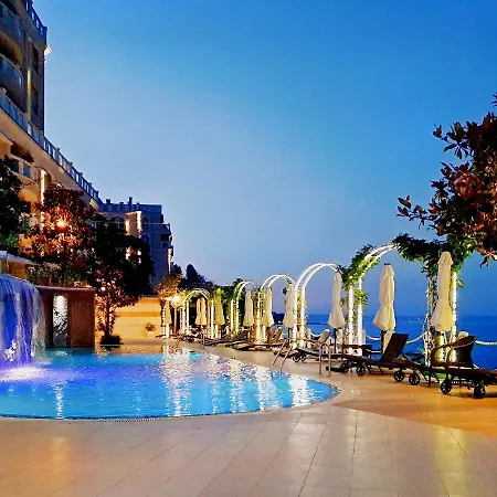 Apartamento La Mer Deluxe Studio With A Sea View