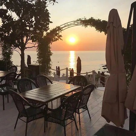 La Mer Deluxe Studio With A Sea View