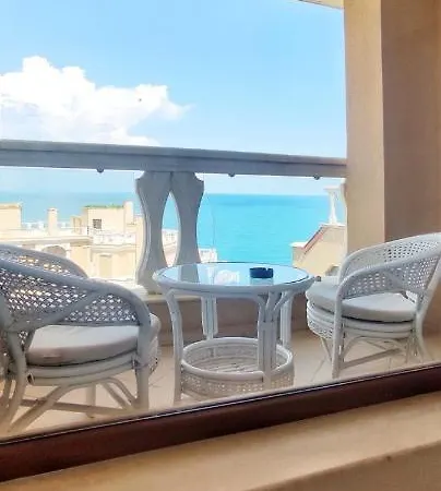 La Mer Deluxe Studio With A Sea View Apartamento